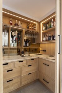 Corner view of the Verta pantry shelving and worktop